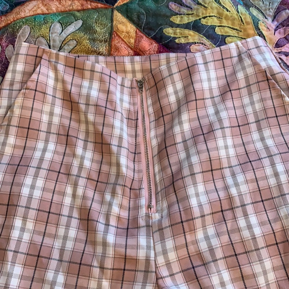 cute pants!!! - Picture 4 of 5